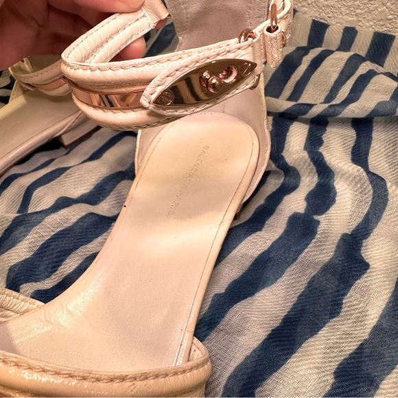 Balenciaga Leather Sandals 38 Ivory Color with Gold Tone Hardware GUC - Picture 5 of 15